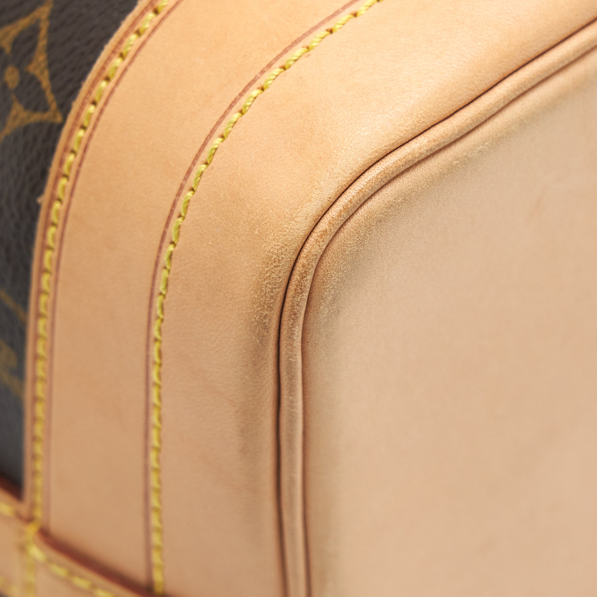 louis-vuitton-neo-noe-gm-monogram-canvas-year-2011