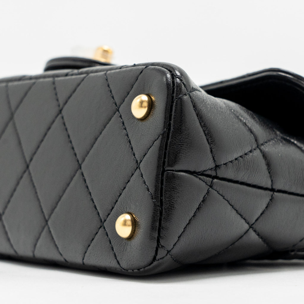 chanel-25p-top-handle-flap-bag-shiny-lambskin-black-ghwmicrochip-copy