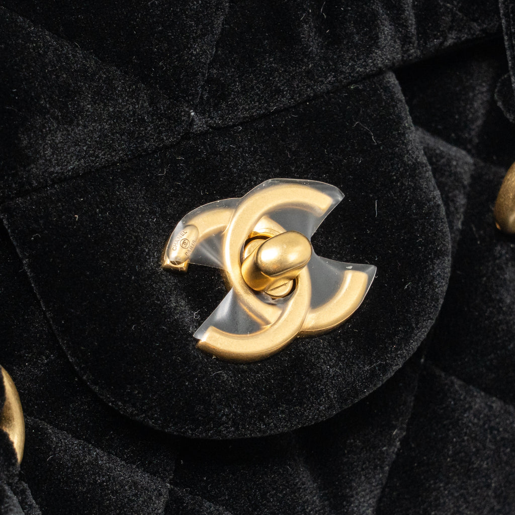 chanel-mini-bowling-clutch-with-chain-velvet-black-ghw-microchip