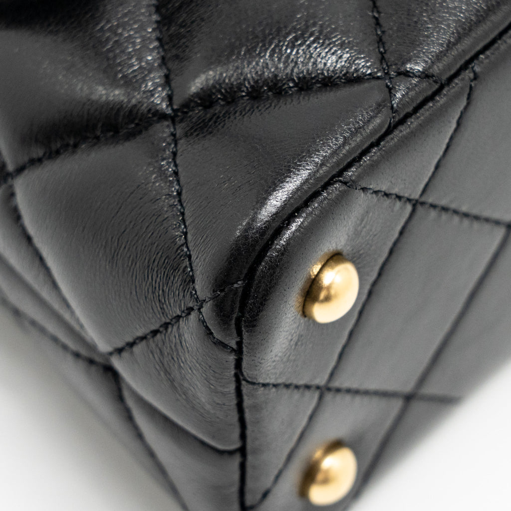chanel-25p-top-handle-flap-bag-shiny-lambskin-black-ghwmicrochip-copy