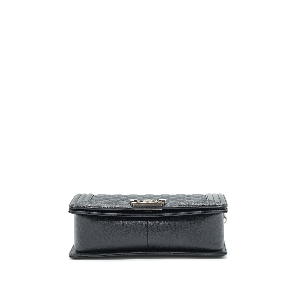 chanel-medium-boy-bag-caviar-black-with-ruthenium-hardware