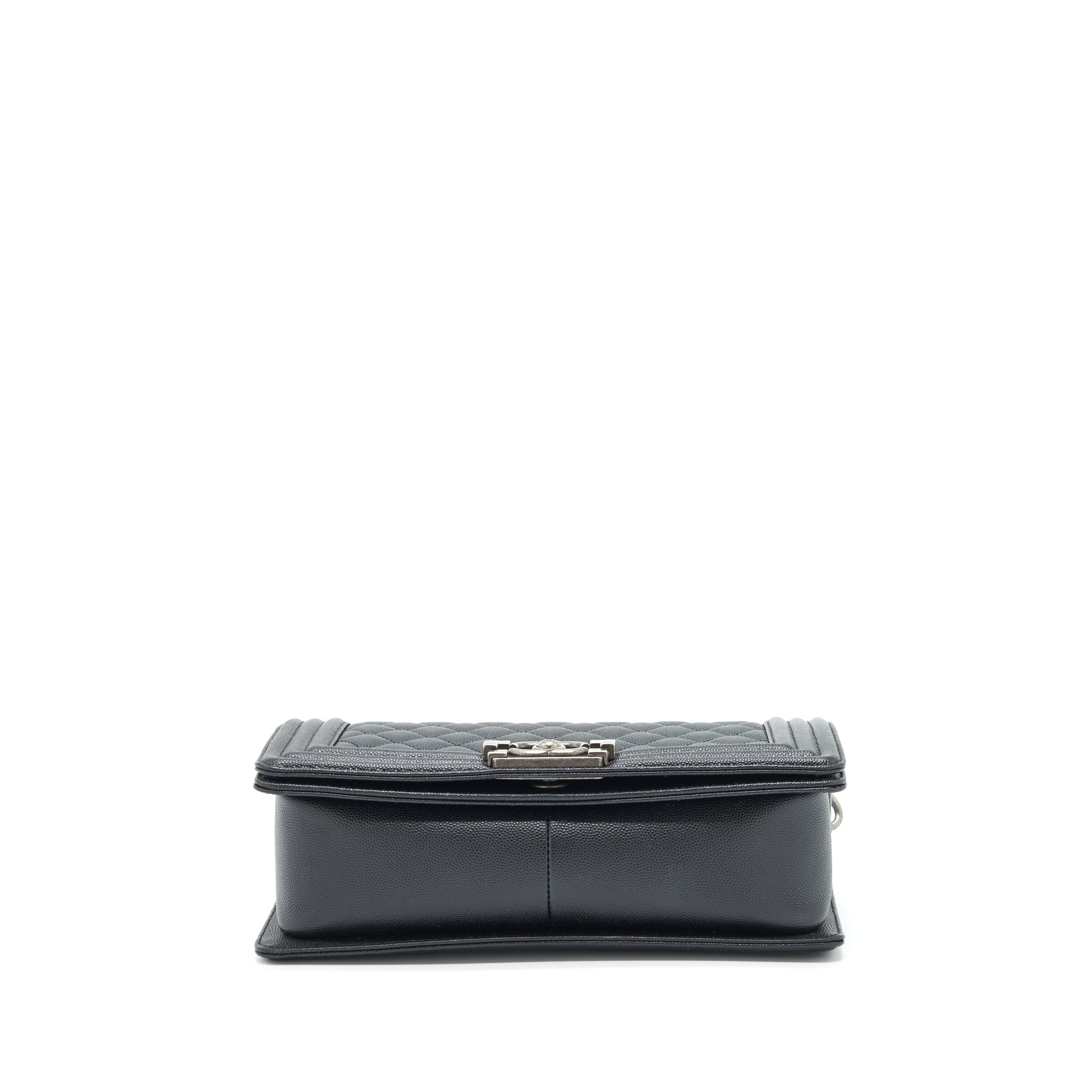 chanel-medium-boy-bag-caviar-black-with-ruthenium-hardware