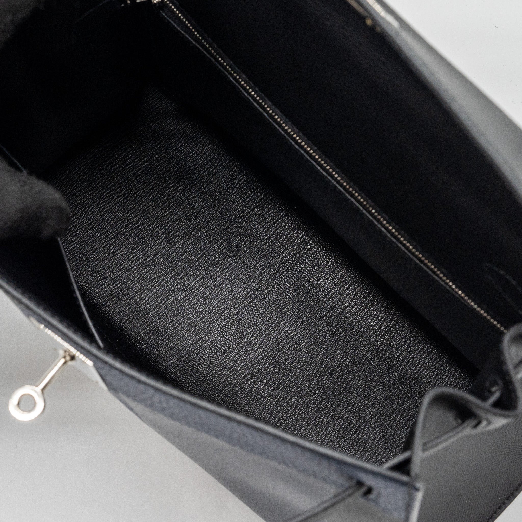 hermes-kelly-28-letter-c-special-order-epsom-togo-chevre-mysore-black-blue-shw-stamp-d