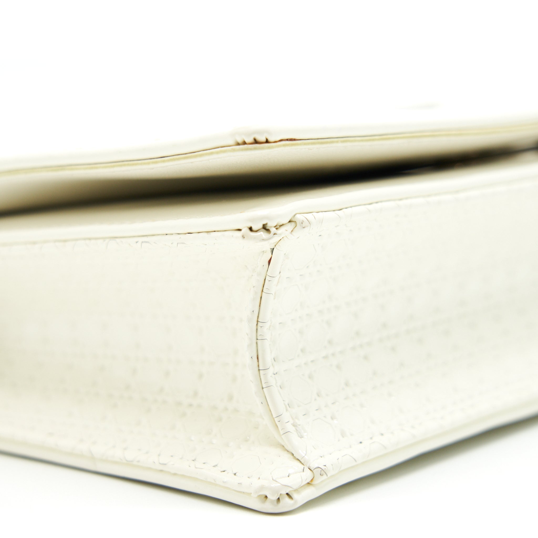 dior-mini-diorama-bag-white-with-shw