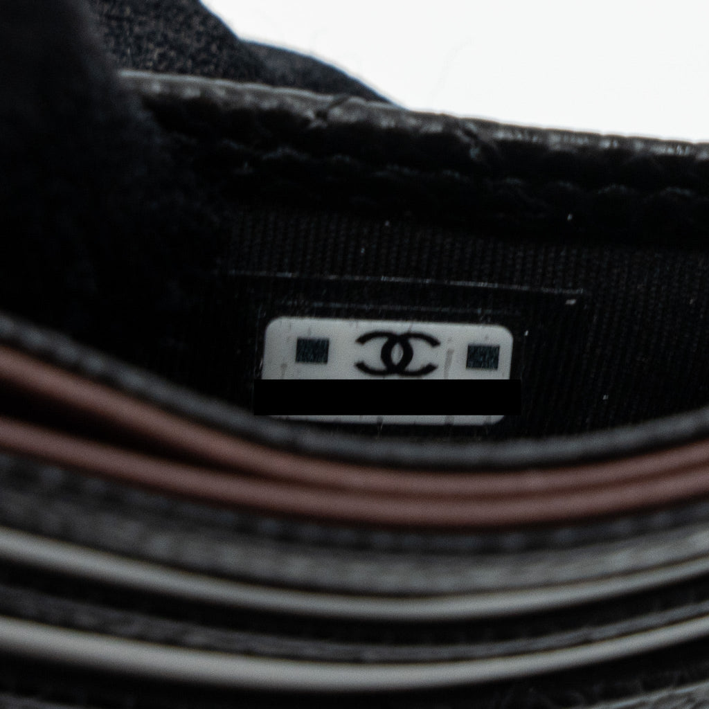 chanel-classic-card-holder-caviar-black-ghw-microchip-2