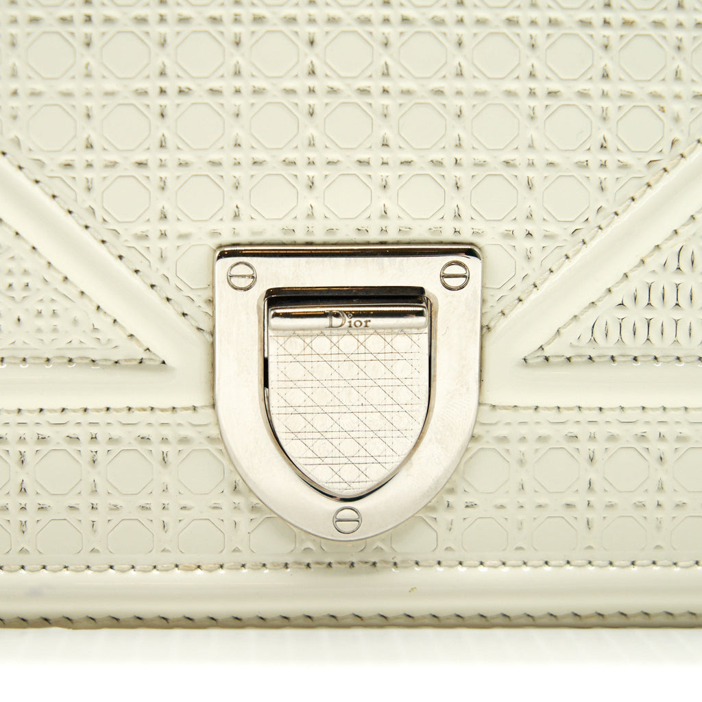 dior-mini-diorama-bag-white-with-shw
