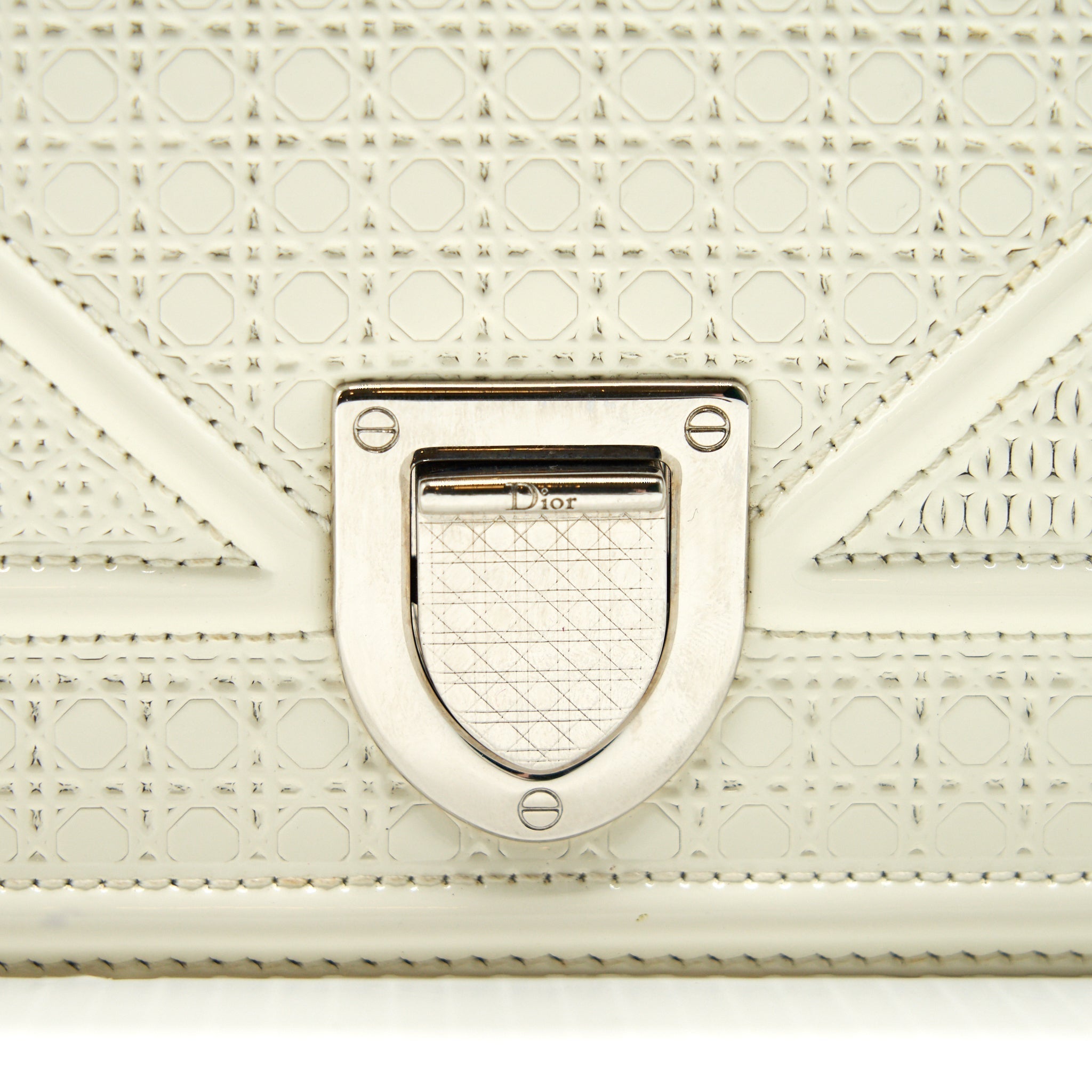 dior-mini-diorama-bag-white-with-shw
