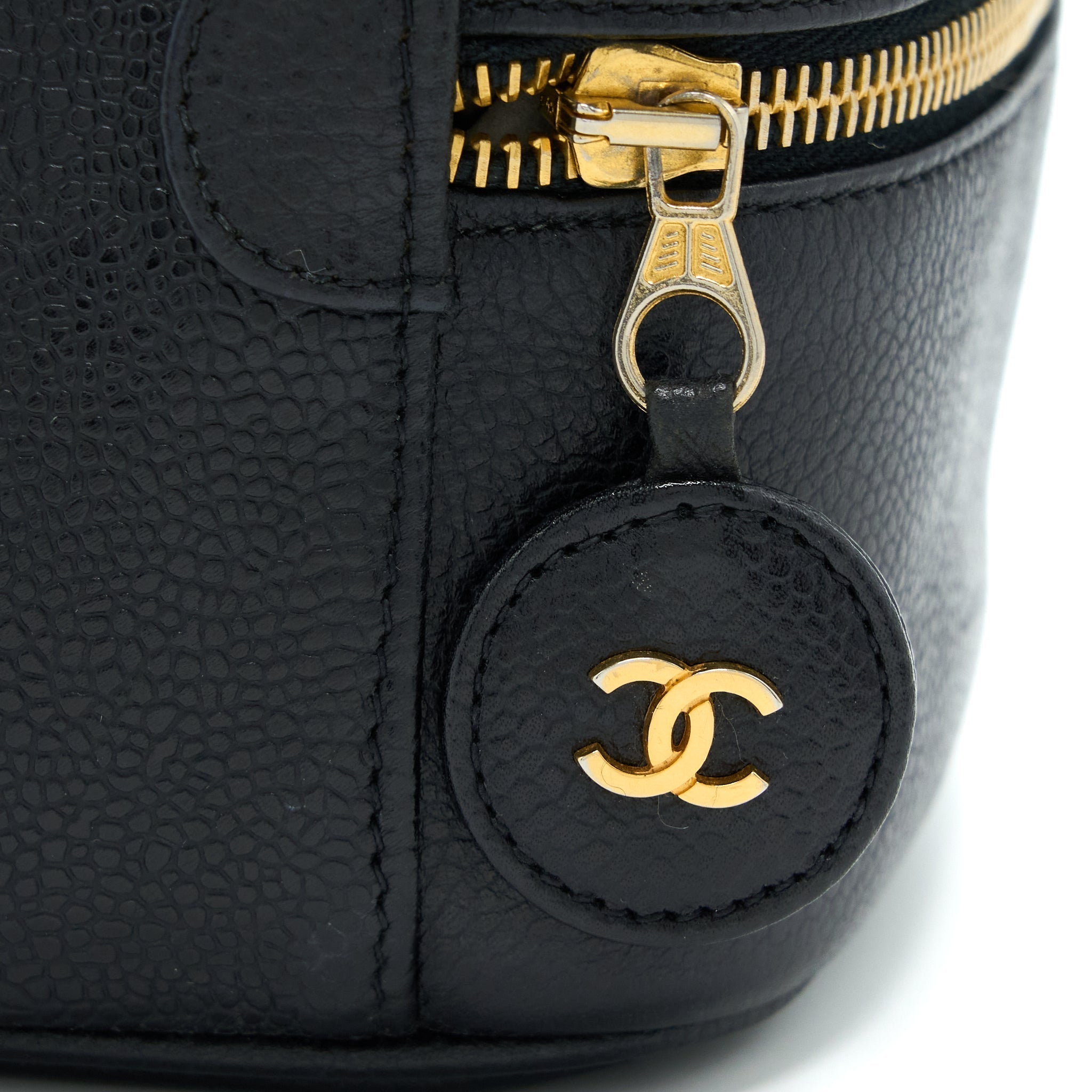 chanel-vintage-vanity-case-caviar-black-with-ghw