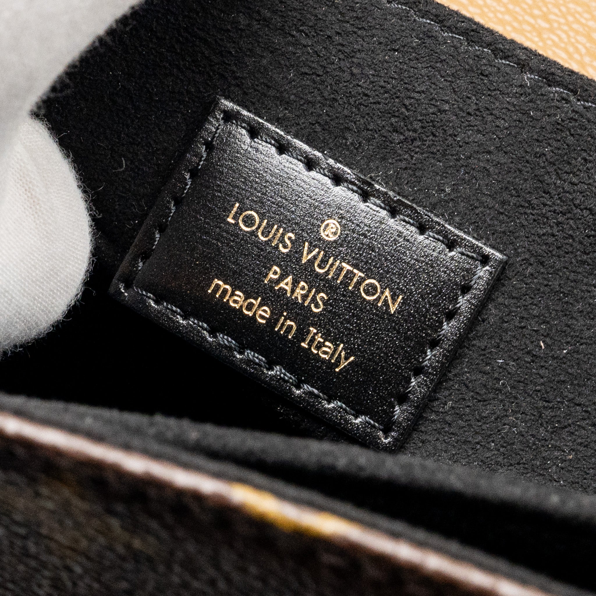 louis-vuitton-pochette-metis-monogram-reverse-canvas-ghw-8