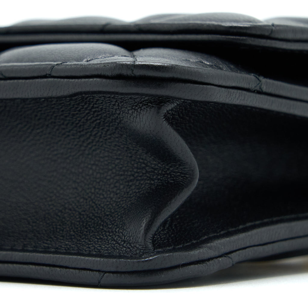 chanel-pearl-crush-wallet-on-chain-lambskin-black-ghw-microchip-4