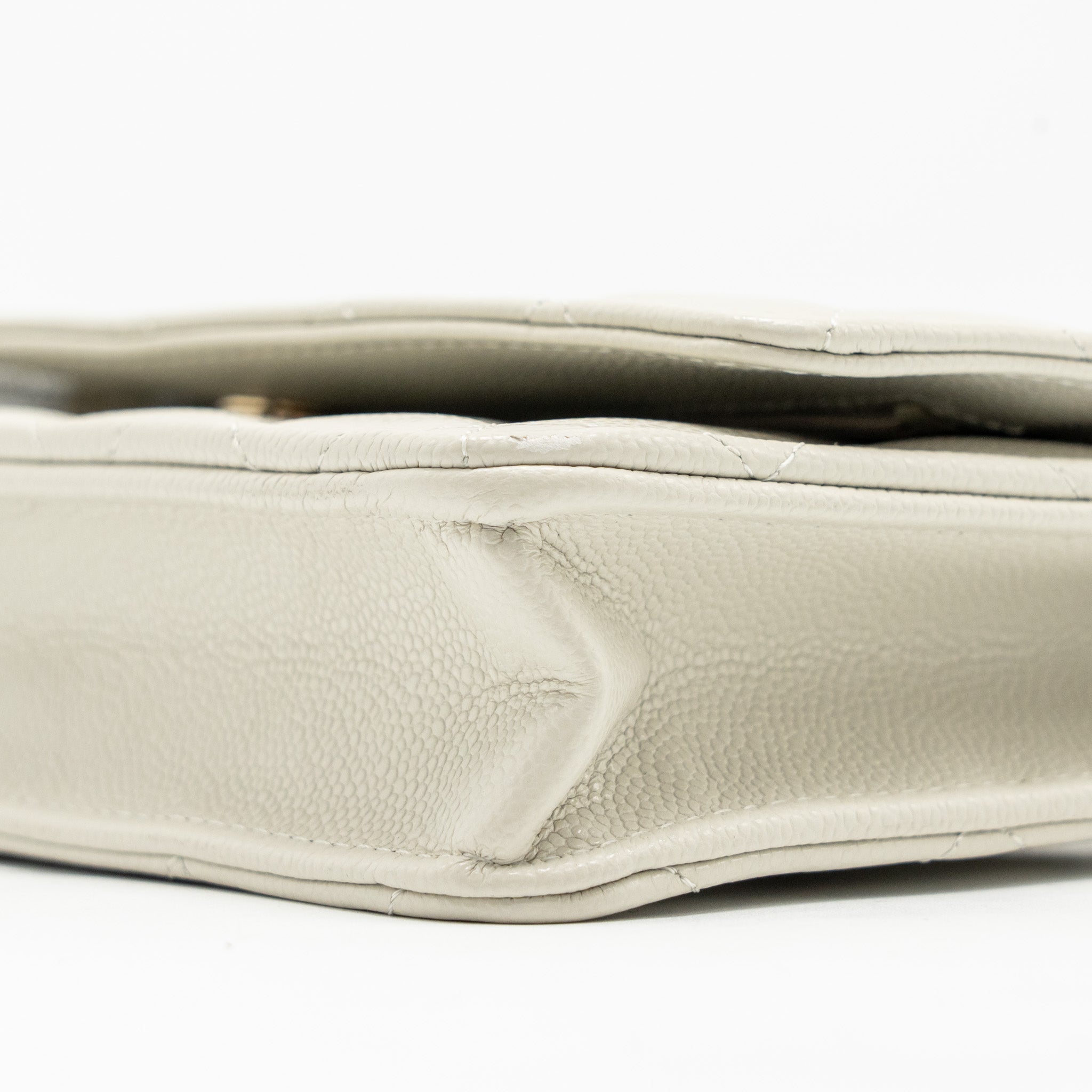 chanel-classic-wallet-on-chain-caviar-creamy-white-lghwmicrochip