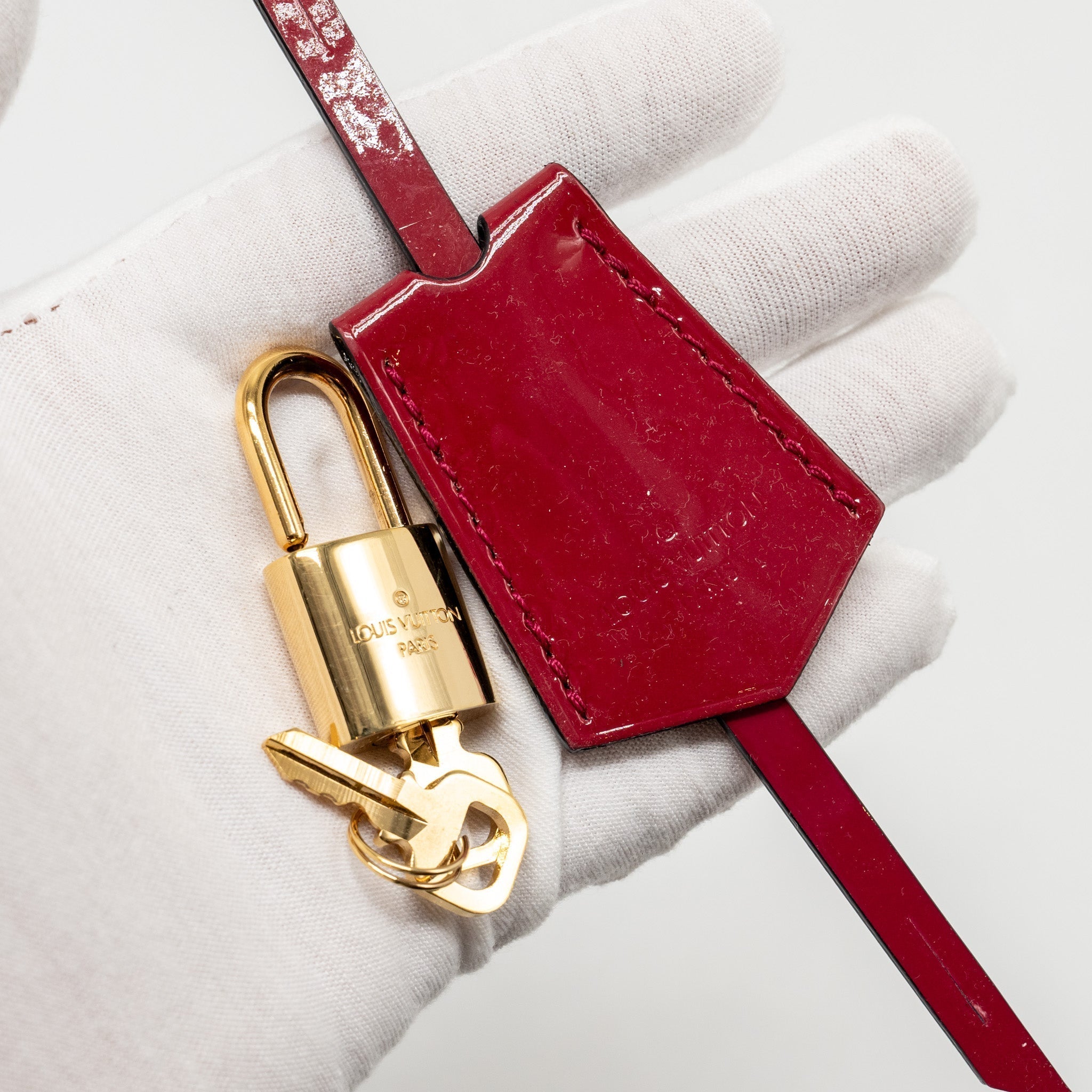 louis-vuitton-tote