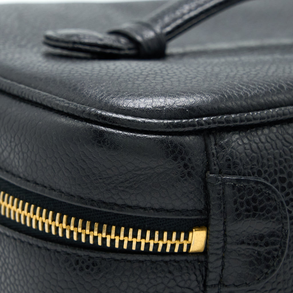 chanel-vintage-vanity-case-caviar-black-with-ghw