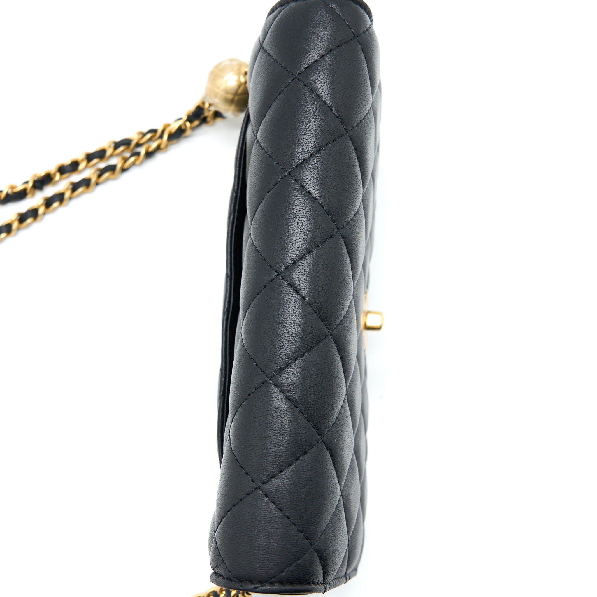 chanel-pearl-crush-wallet-on-chain-lambskin-black-ghw-microchip-4