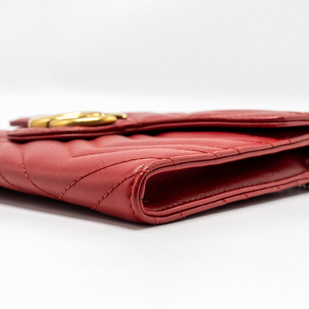 gucci-marmont-flap-wallet-with-chain-calfskin-red-ghw