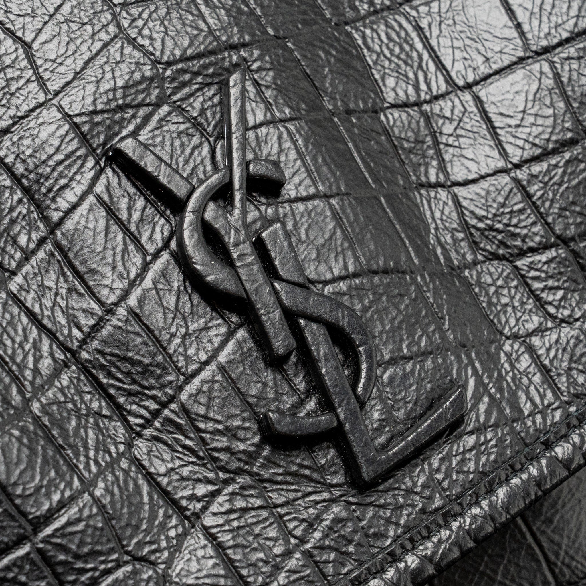 saint-laurent-ysl-medium-niki-bag-crocodile-embossed-black-calfskin-black-hardware