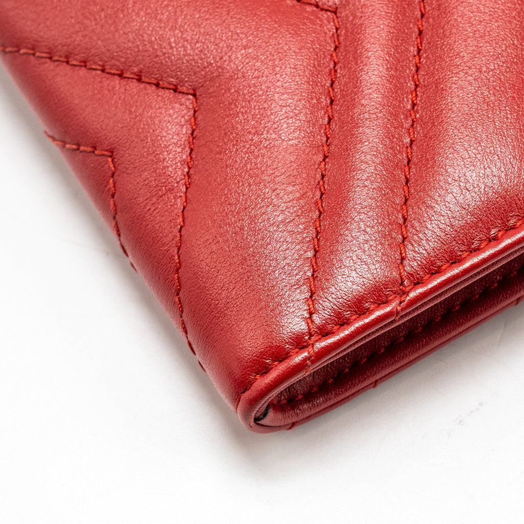 gucci-marmont-flap-wallet-with-chain-calfskin-red-ghw
