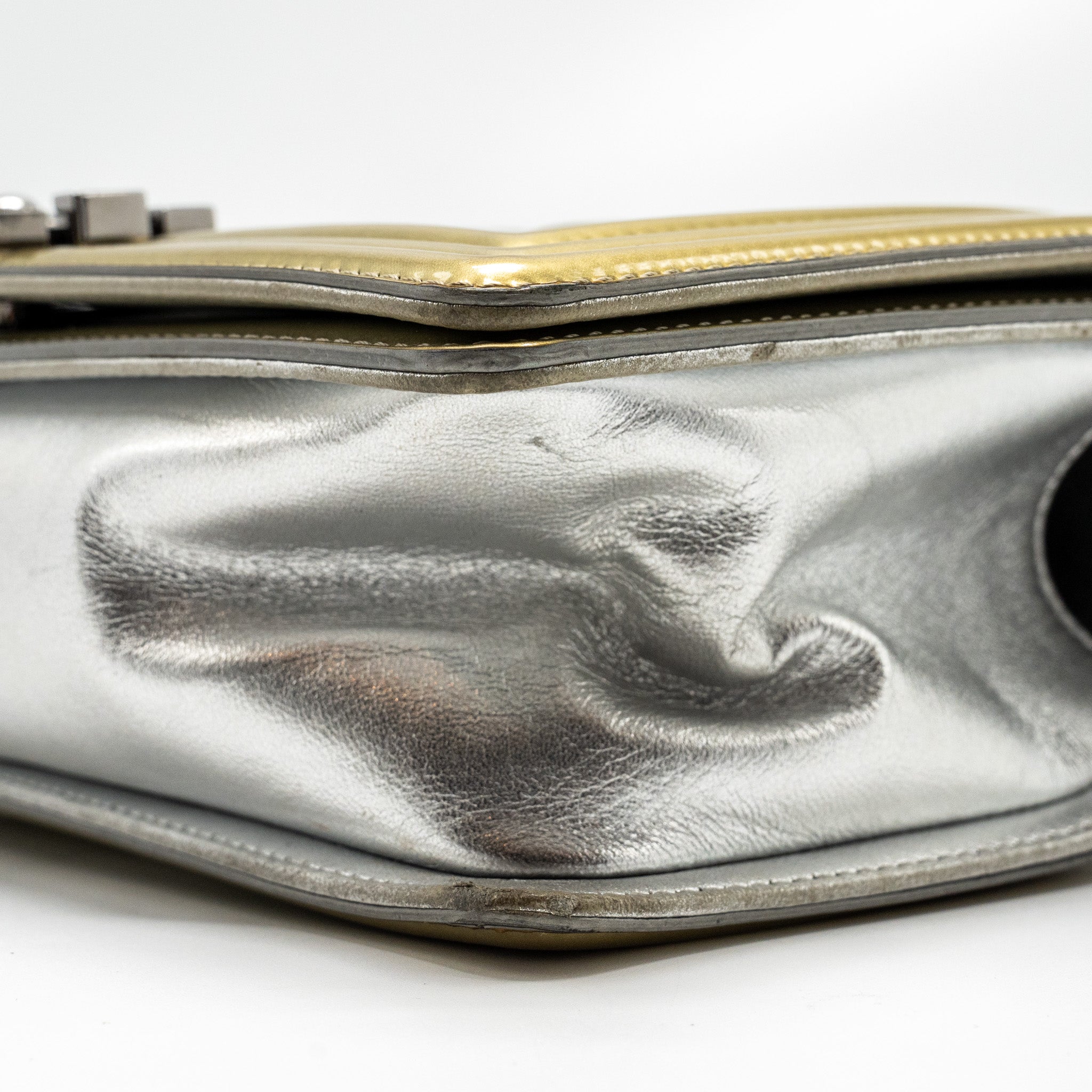 chanel-medium-boy-bag-patent-leather-light-gold-silver-shw