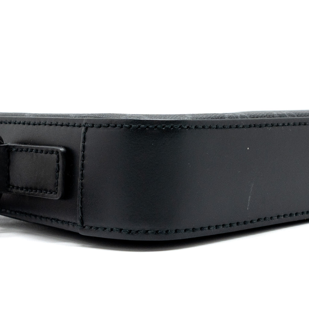 gucci-clutch-gg-supreme-canvas-black-shw