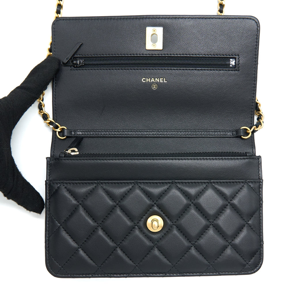 chanel-pearl-crush-wallet-on-chain-lambskin-black-ghw-microchip-4