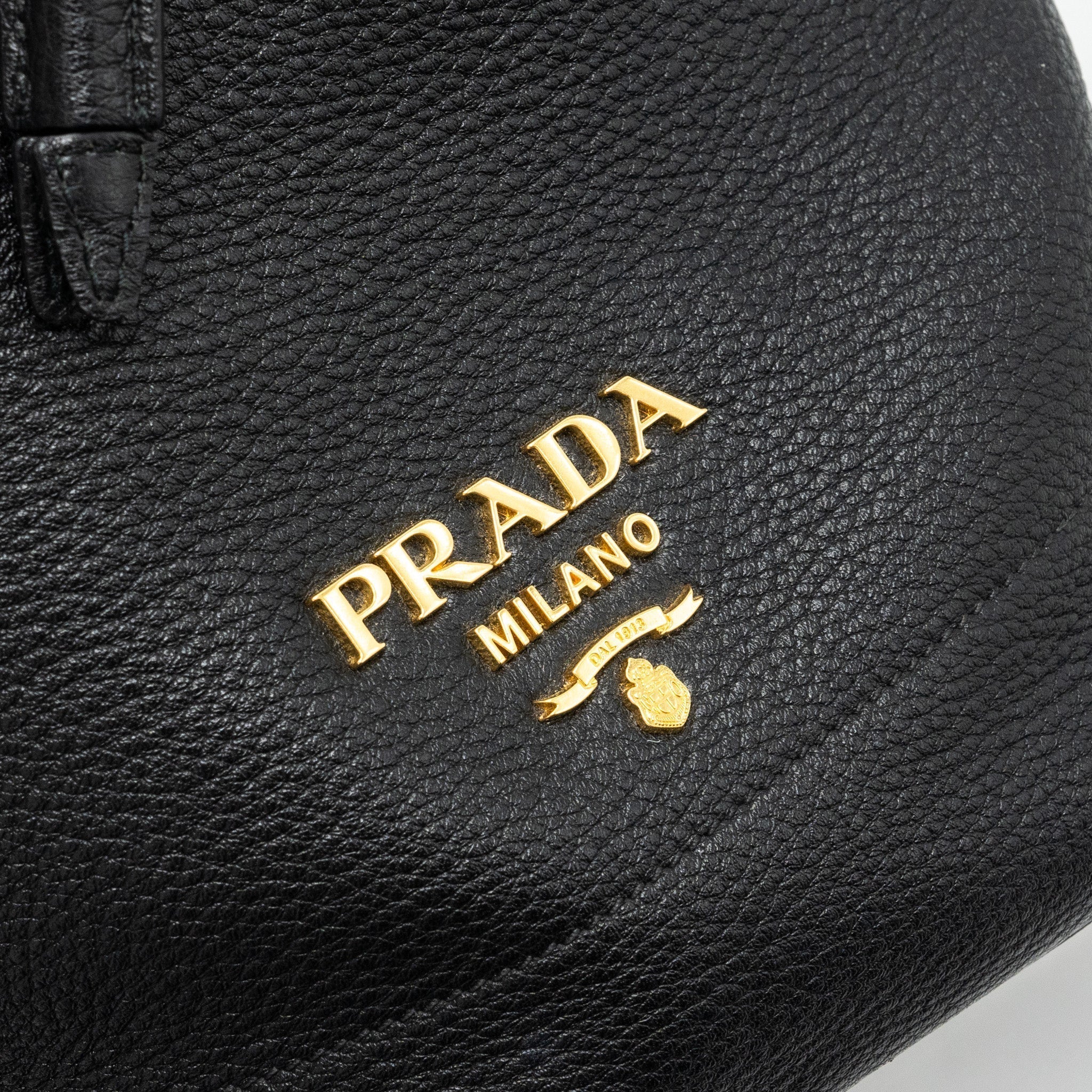 prada-secchiello-bucket-bag-grained-calfskin-black-ghw