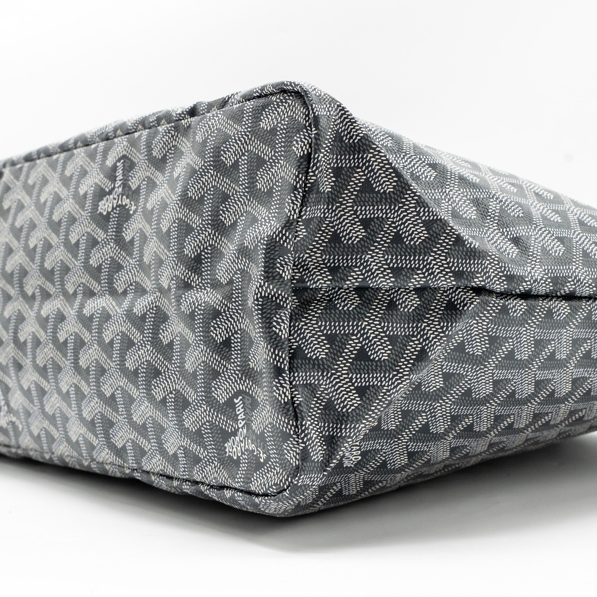 goyard-plumet-wallet-clutch-goyardine-canvas-leather-burgundy-shw-2