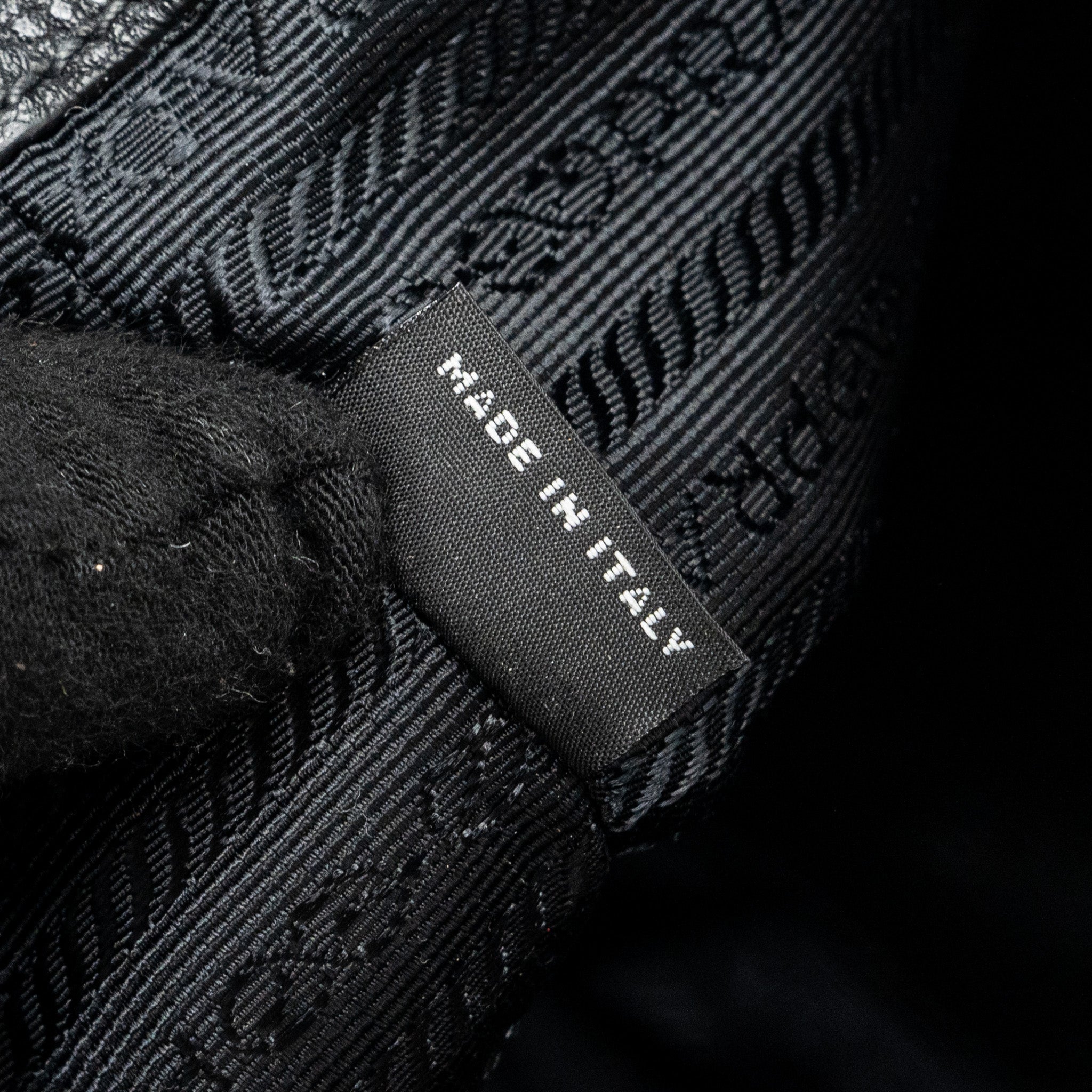 prada-secchiello-bucket-bag-grained-calfskin-black-ghw