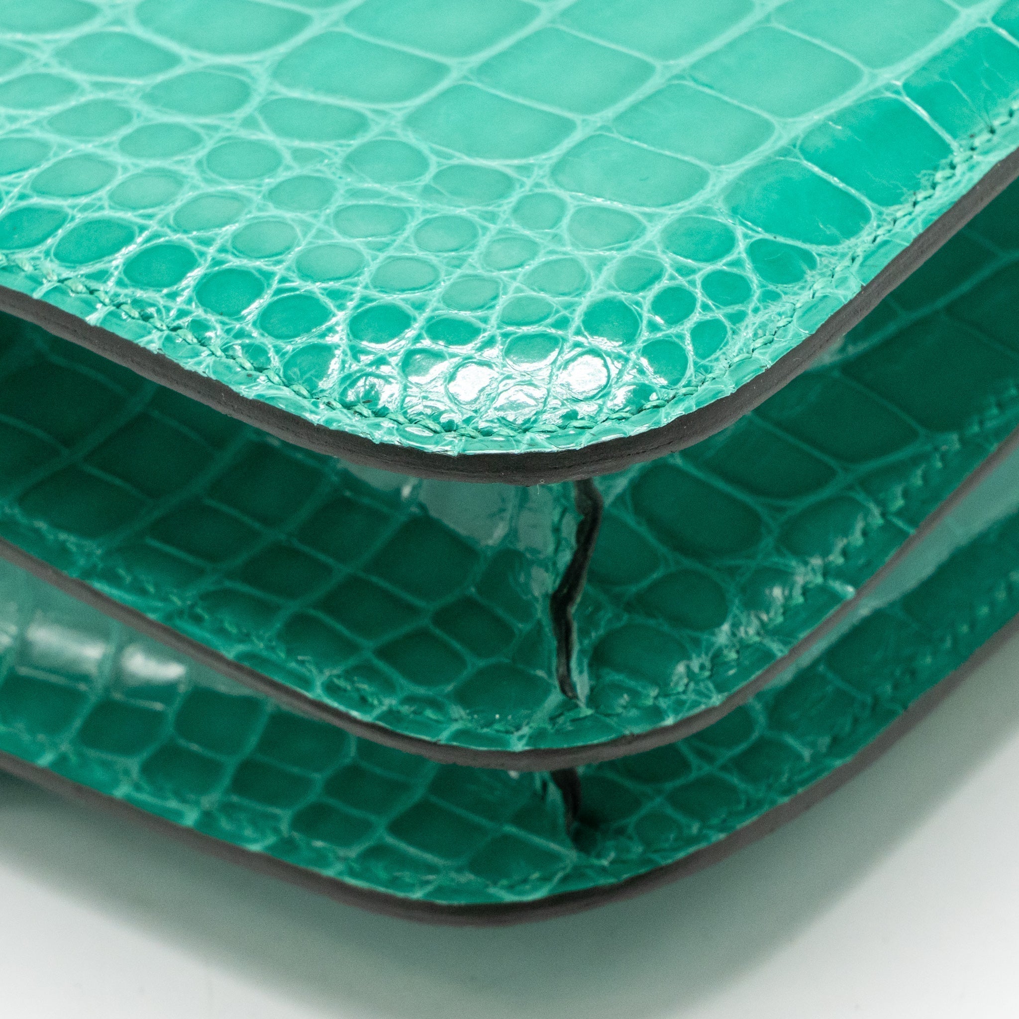 hermes-mini-constance-shiny-alligator-mississippiensis-vert-jade-ghw-stamp-u