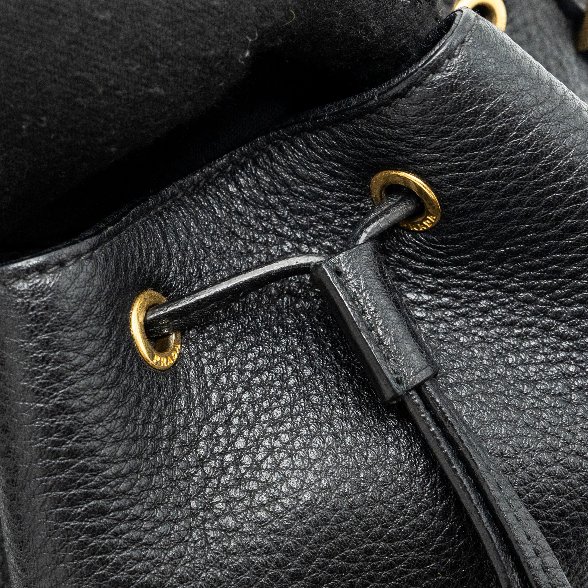 prada-secchiello-bucket-bag-grained-calfskin-black-ghw
