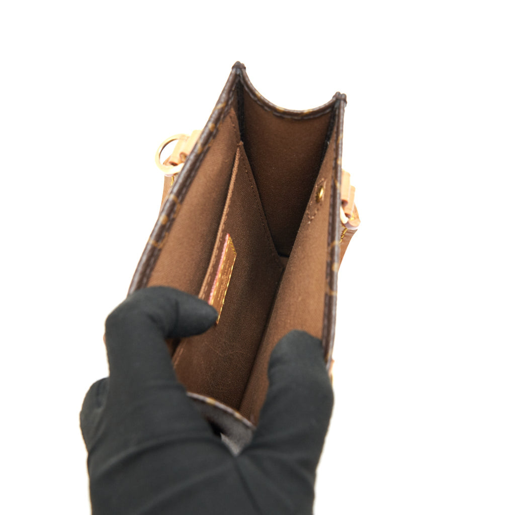 louis-vuitton-monogram-canvas-petit-sac-plat