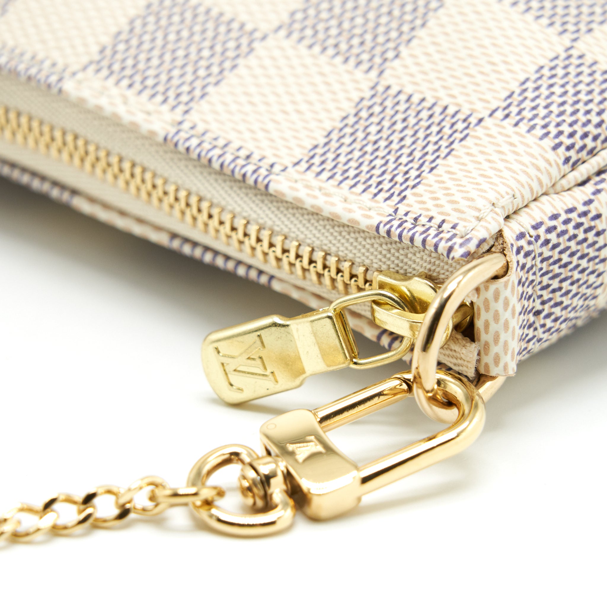 louis-vuitton-mini-pochette-accessory-azur