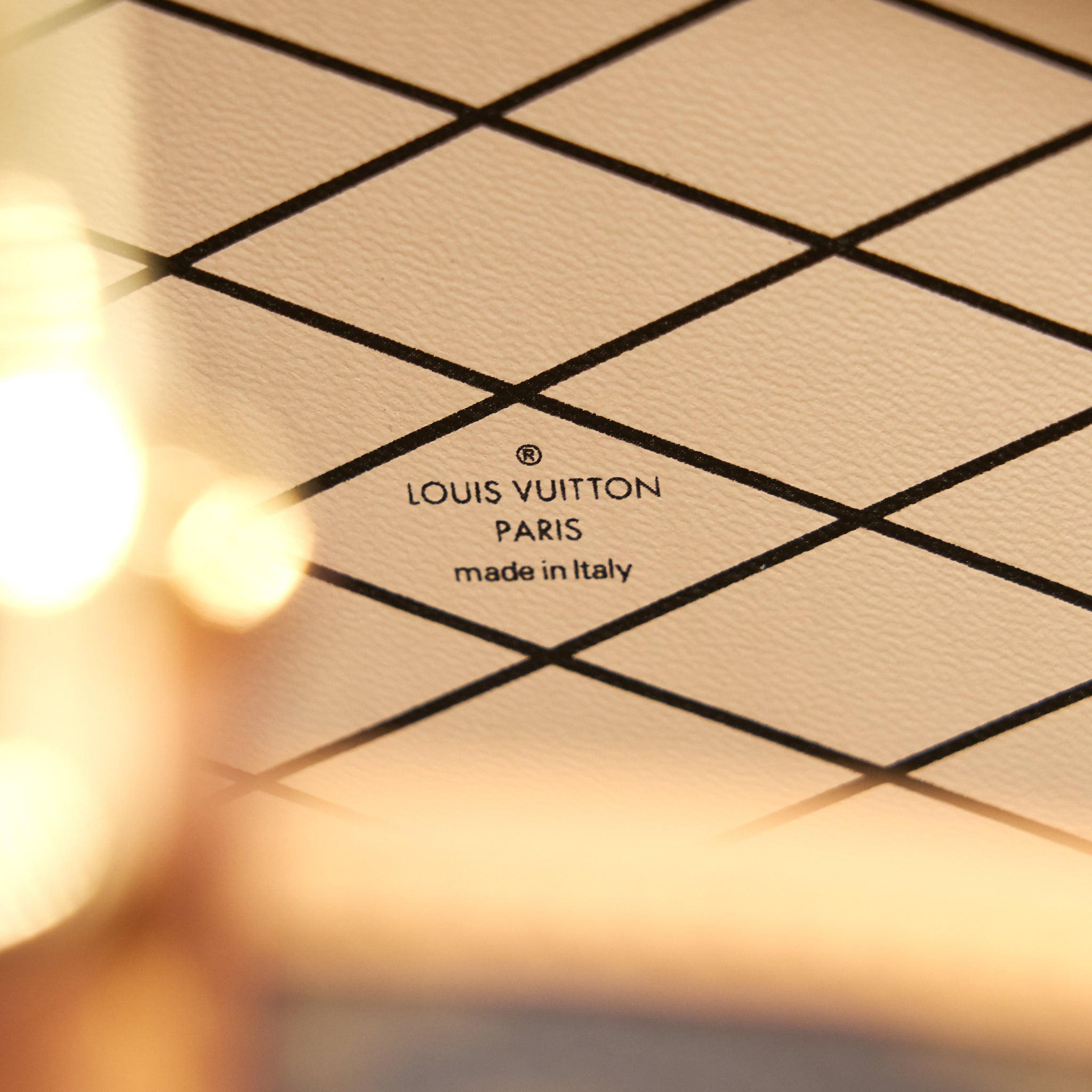 louis-vuitton-monogram-canvas-petite-boite-chapeau