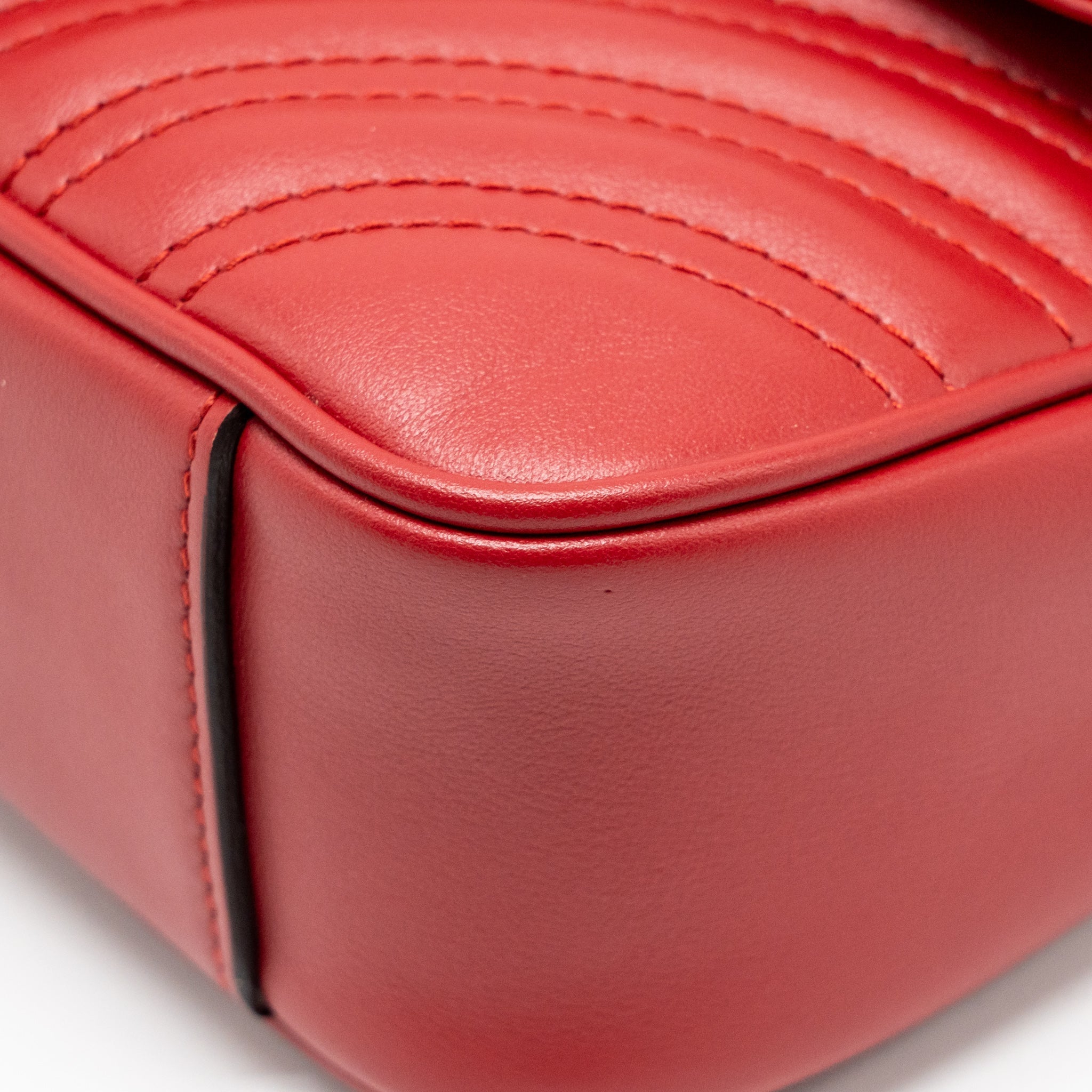 gucci-small-gg-marmont-shoulder-bag-calfskin-red-brushed-ghw-copy