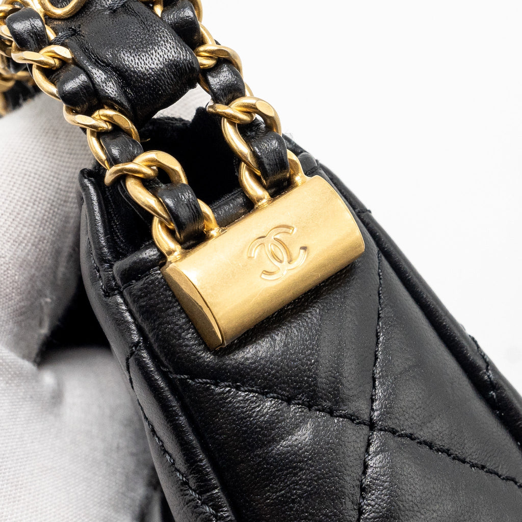 chanel-23k-hobo-shoulder-bag-calfskin-black-ghwmicrochip