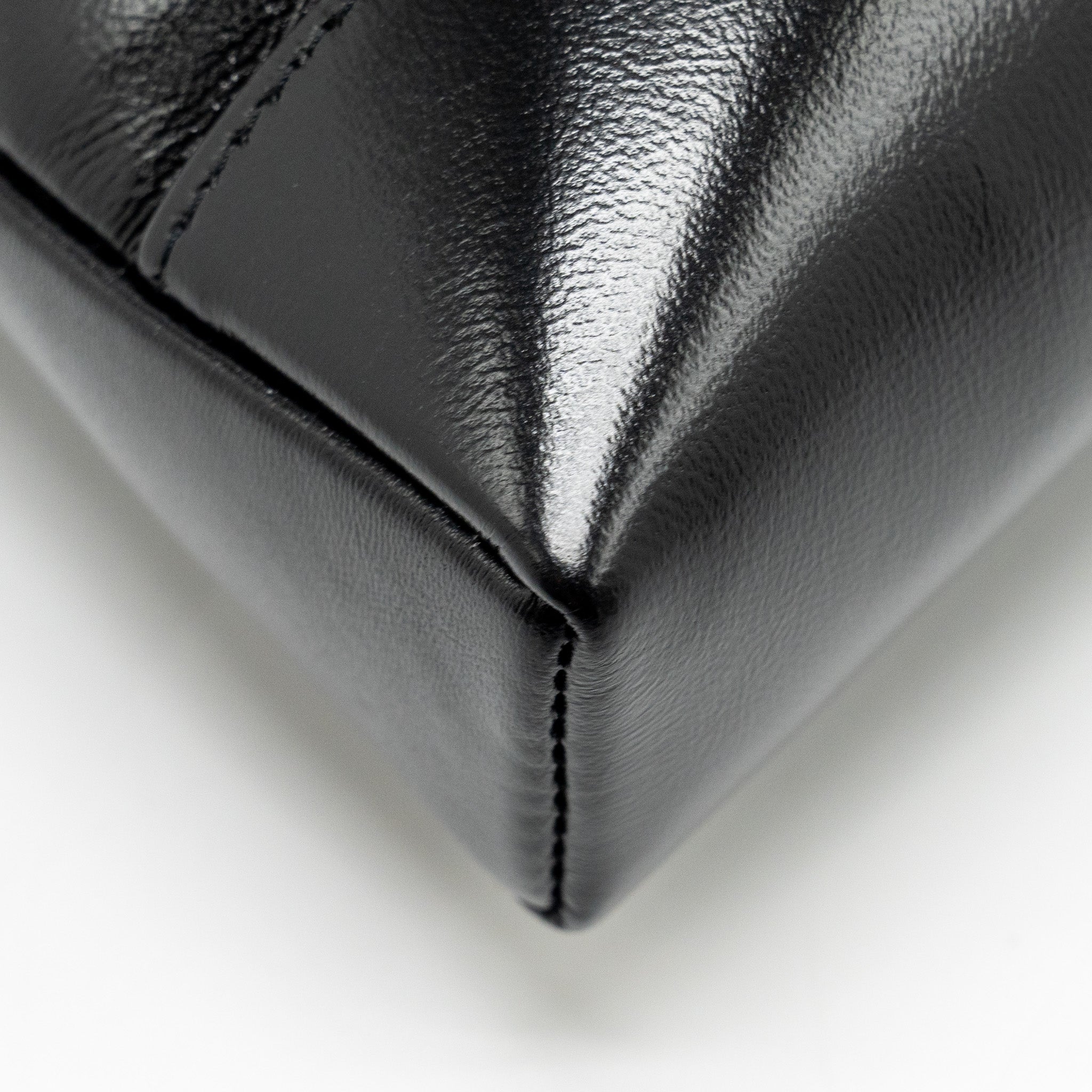 chanel-mini-31-clutch-with-chain-shiny-lambskin-black-lghw-microchip