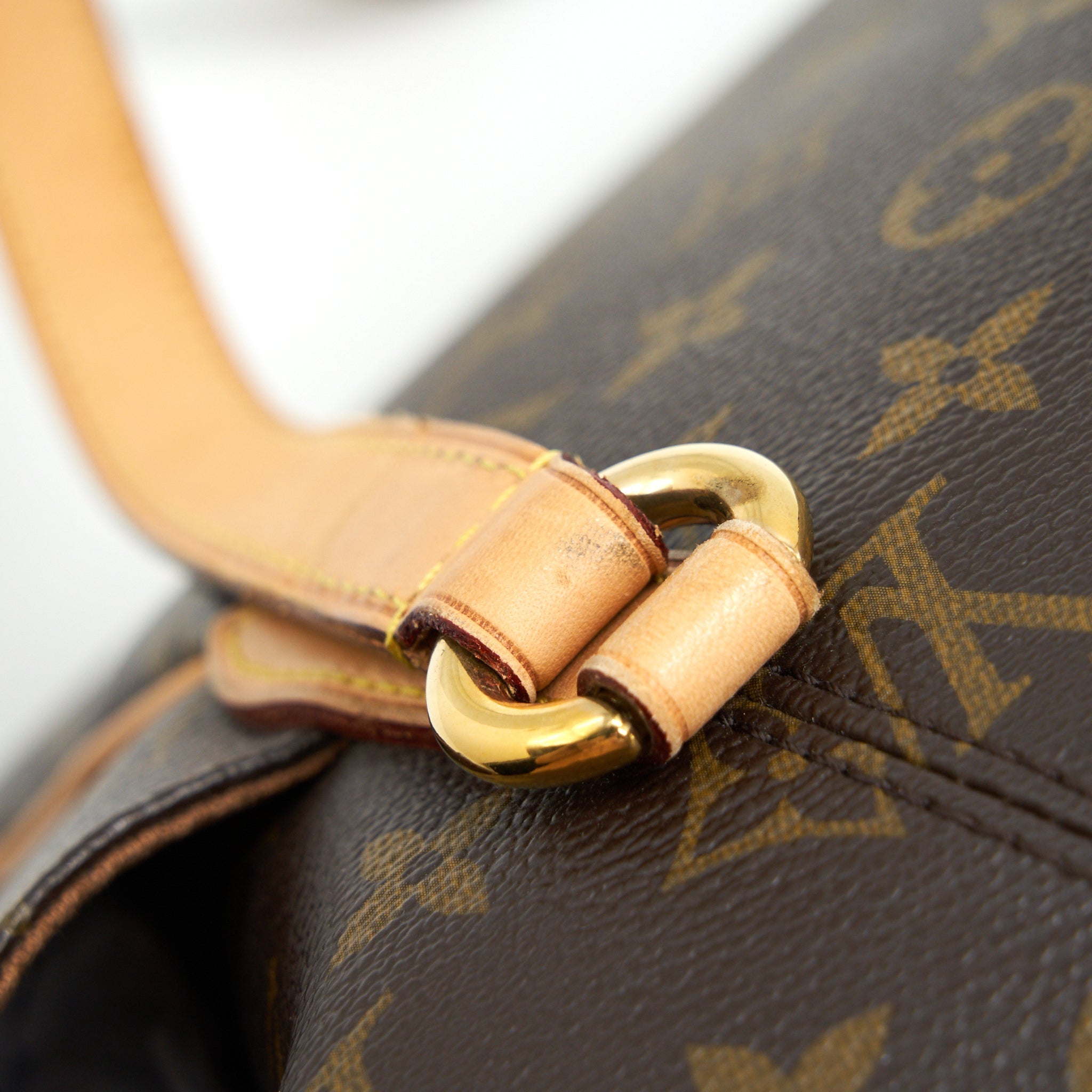 louis-vuitton-monogram-canvas-totally-mm