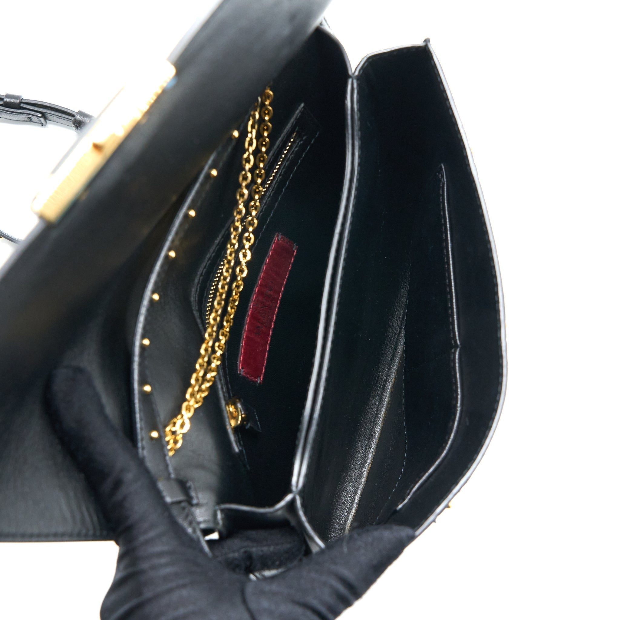 valentino-rockstud-flap-bag-lambskin-black-ghw
