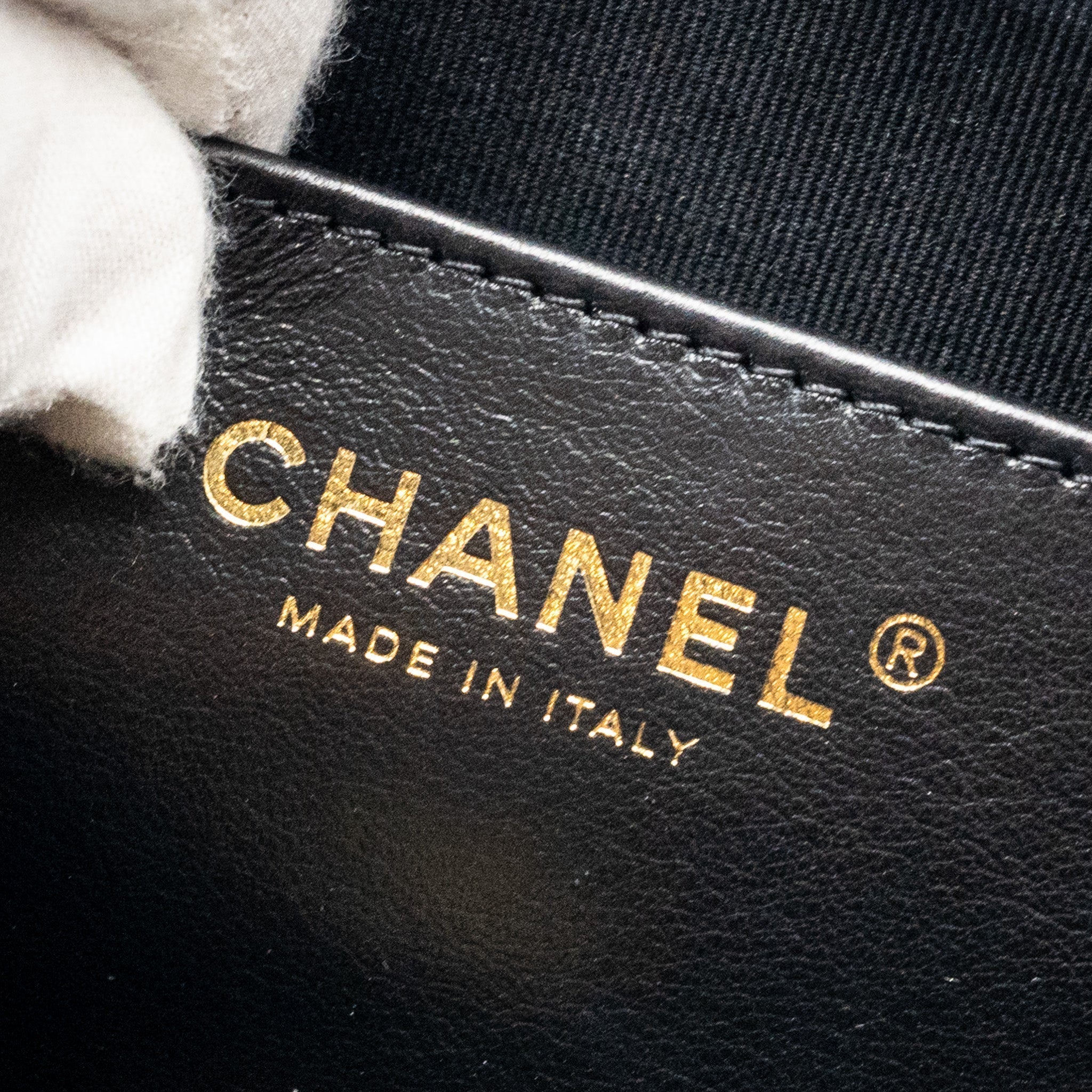 chanel-23k-hobo-shoulder-bag-calfskin-black-ghwmicrochip