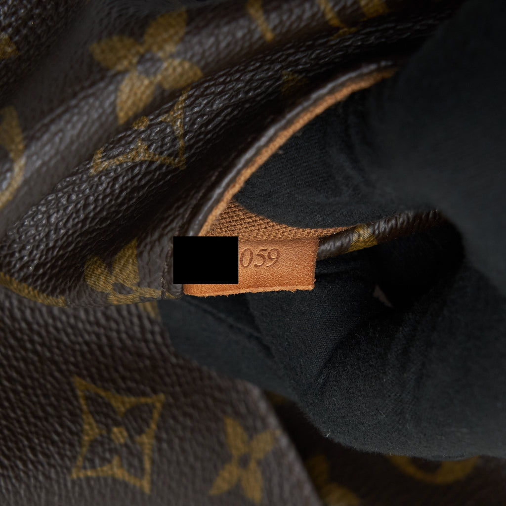 louis-vuitton-tote-bag-monogram-canvas-lghw