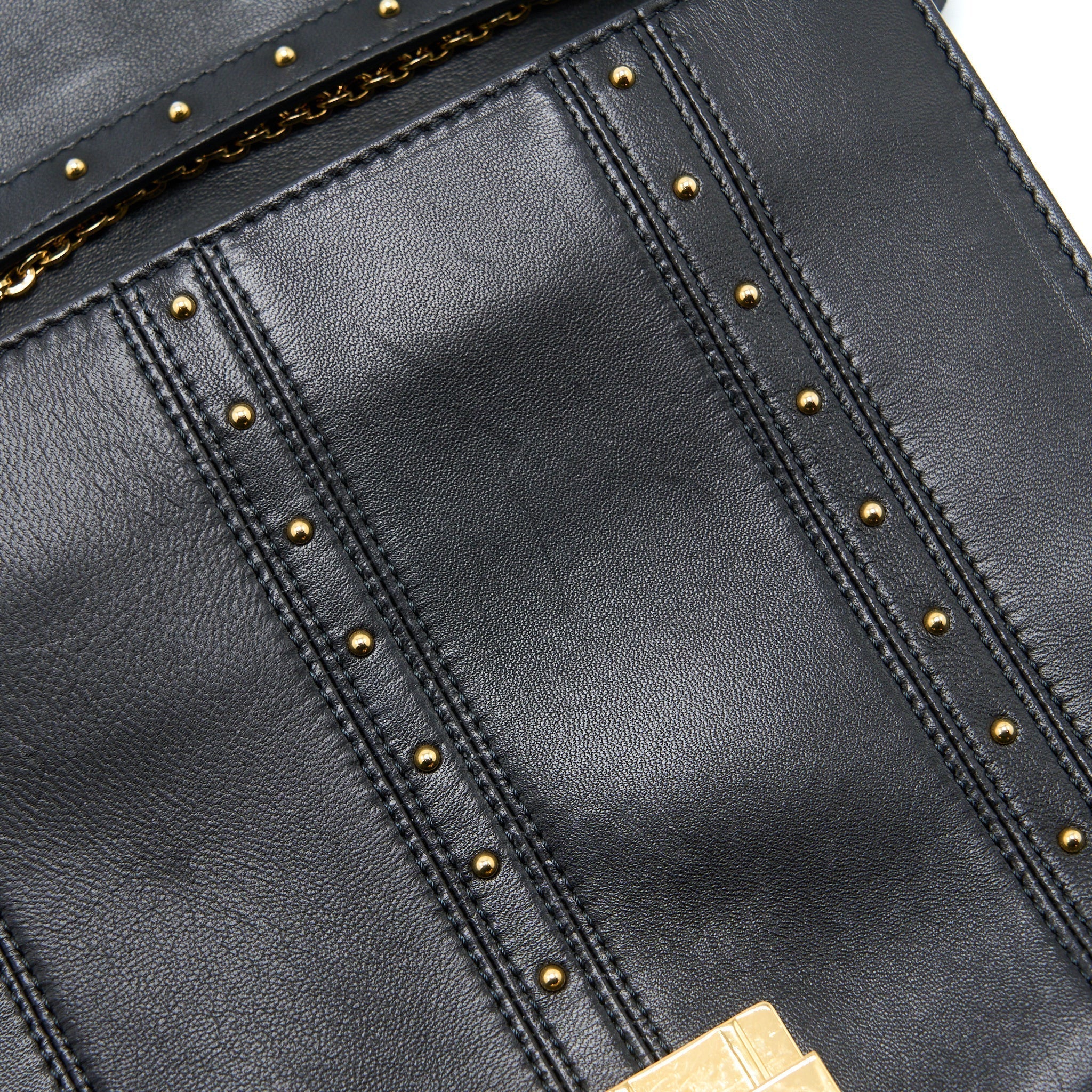 valentino-rockstud-flap-bag-lambskin-black-ghw