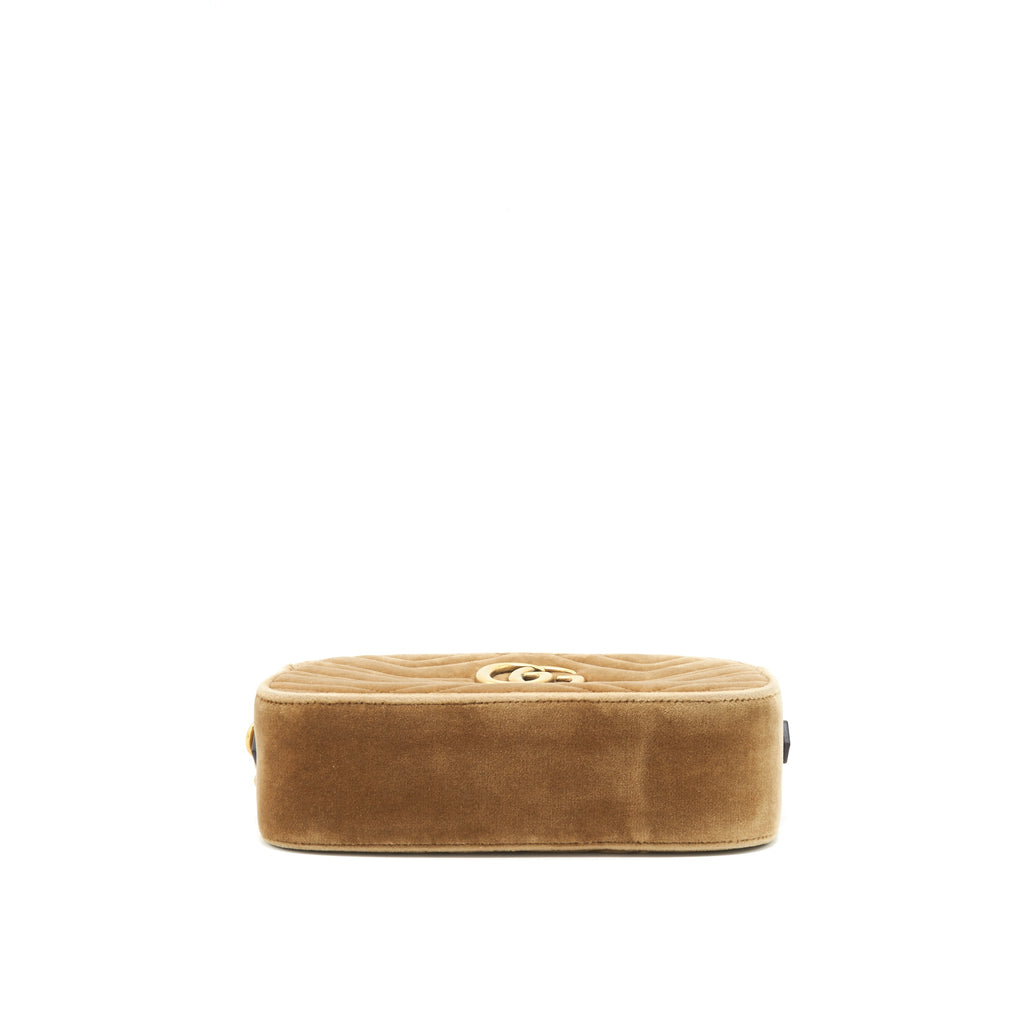 gucci-gg-marmont-camera-bag-velvet-gold-tan-ghw