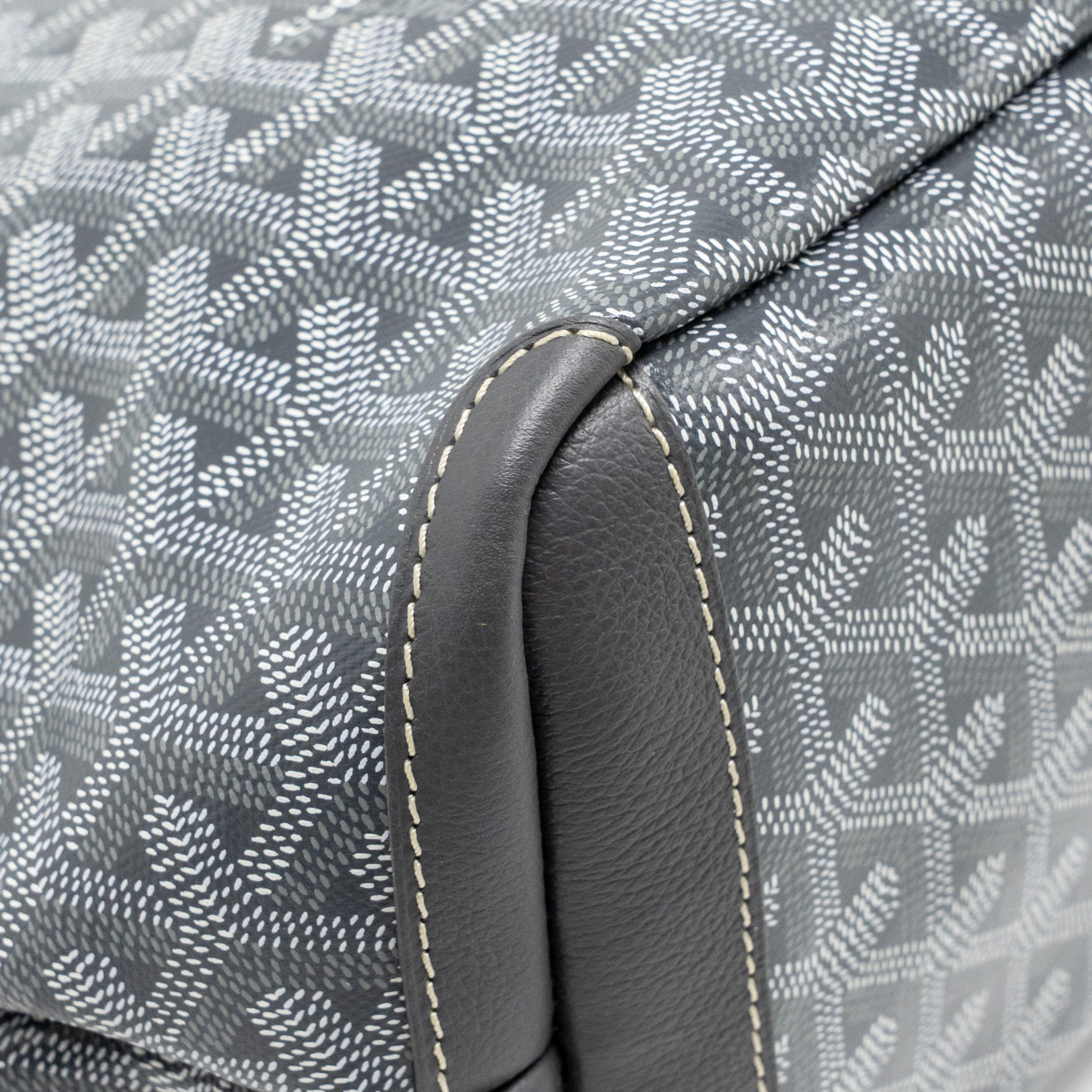 goyard-artois-pm-tote-bag-goyardine-canvas-calfskin-grey