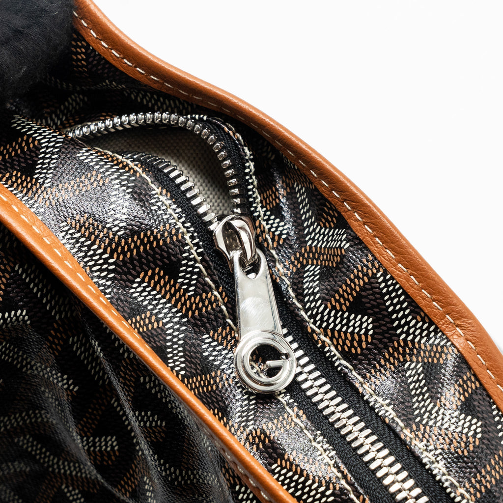 goyard-boheme-hobo-bag-canvas-calfskin-brown-with-necessaries-bag-organizer