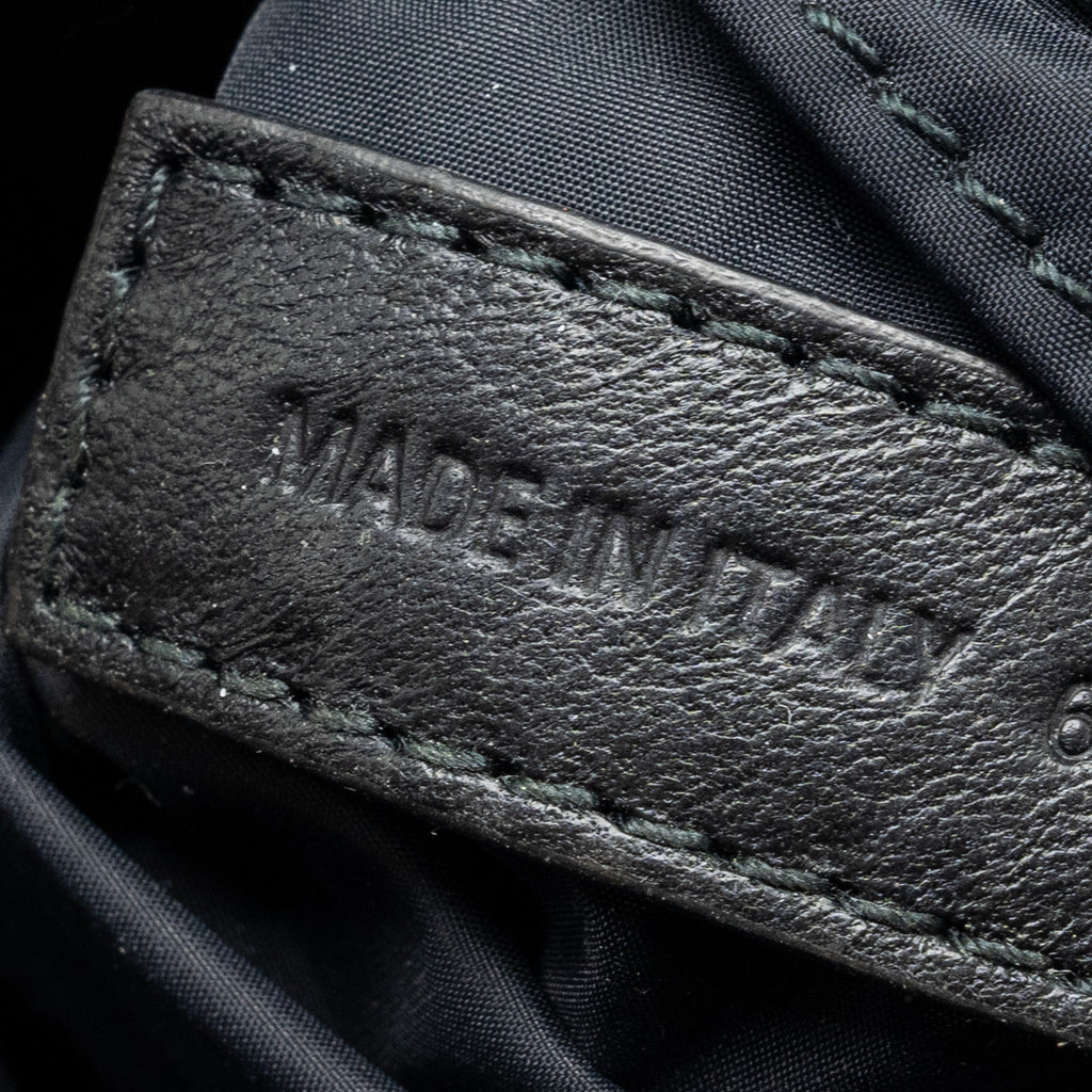 balenciaga-army-messenger-bag-black-recycled-nylon-black
