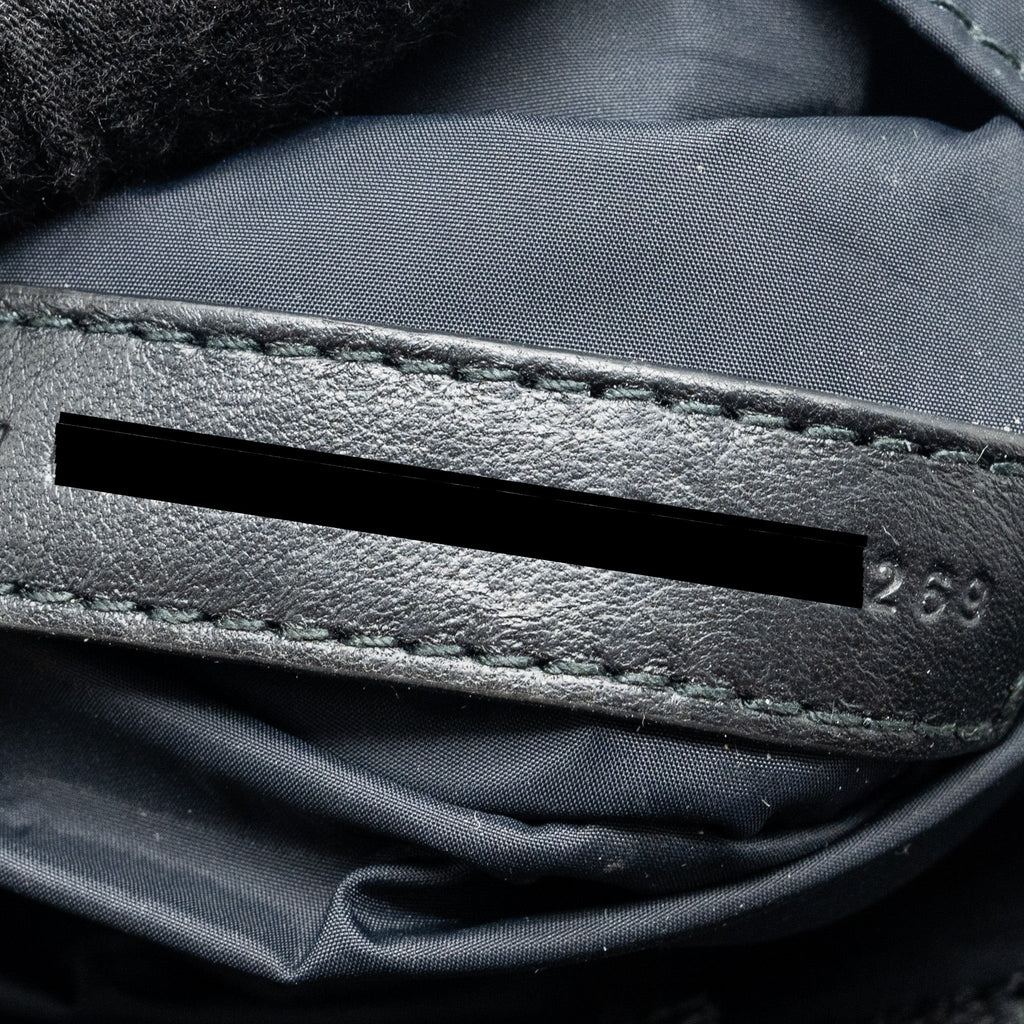 balenciaga-army-messenger-bag-black-recycled-nylon-black