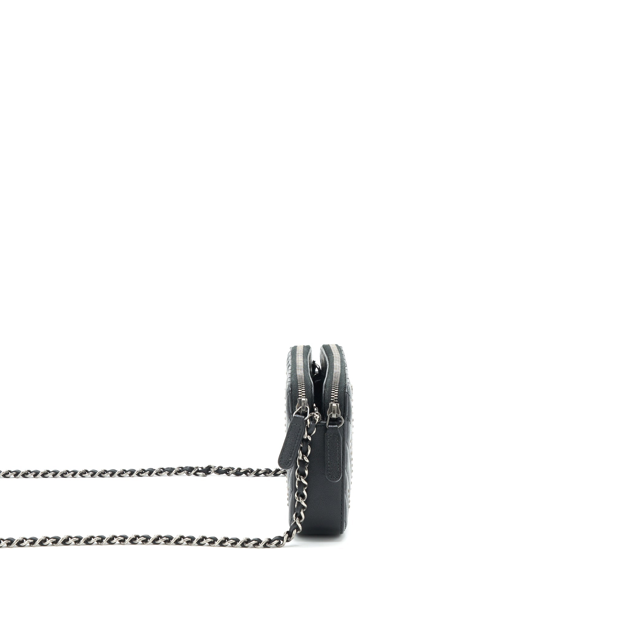 chanel-reissue-wallet-on-chain-black-ruthenium-hardware