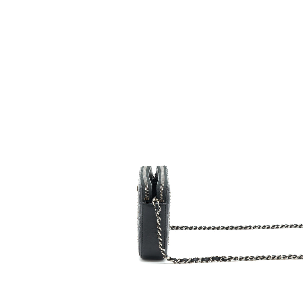 chanel-reissue-wallet-on-chain-black-ruthenium-hardware