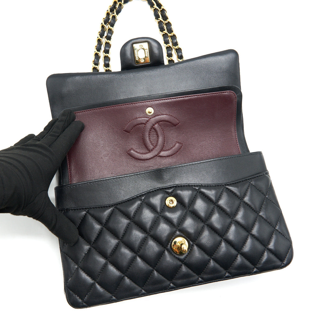 chanel-medium-classic-double-flap-lambskin-black-ghw