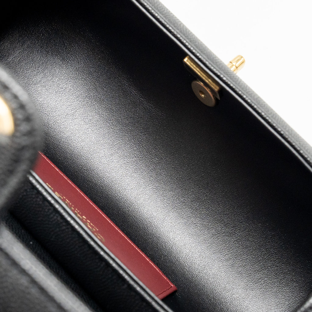 chanel-black-11