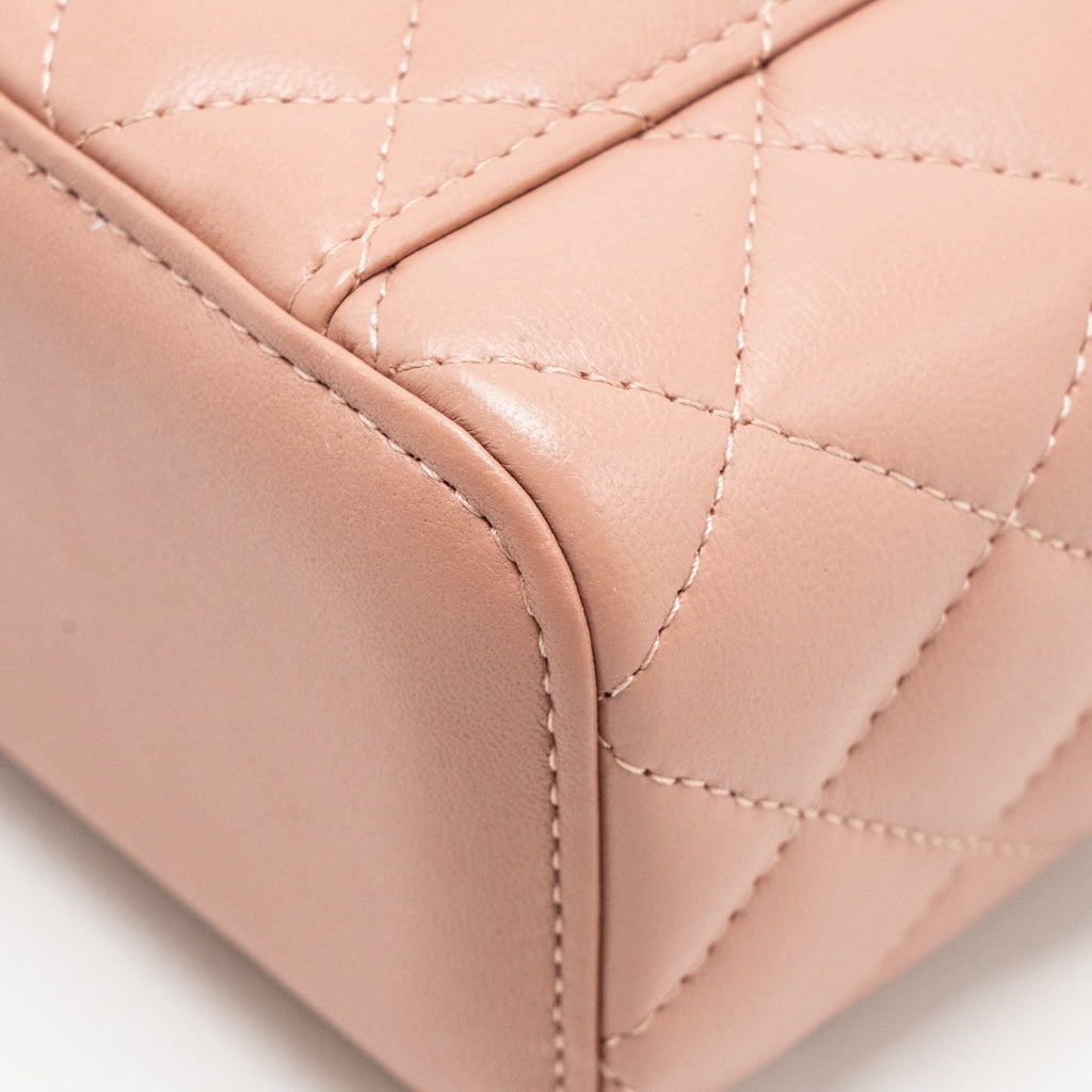 chanel-pearl-crush-mini-vanity-with-chain-lambskin-pink-ghw